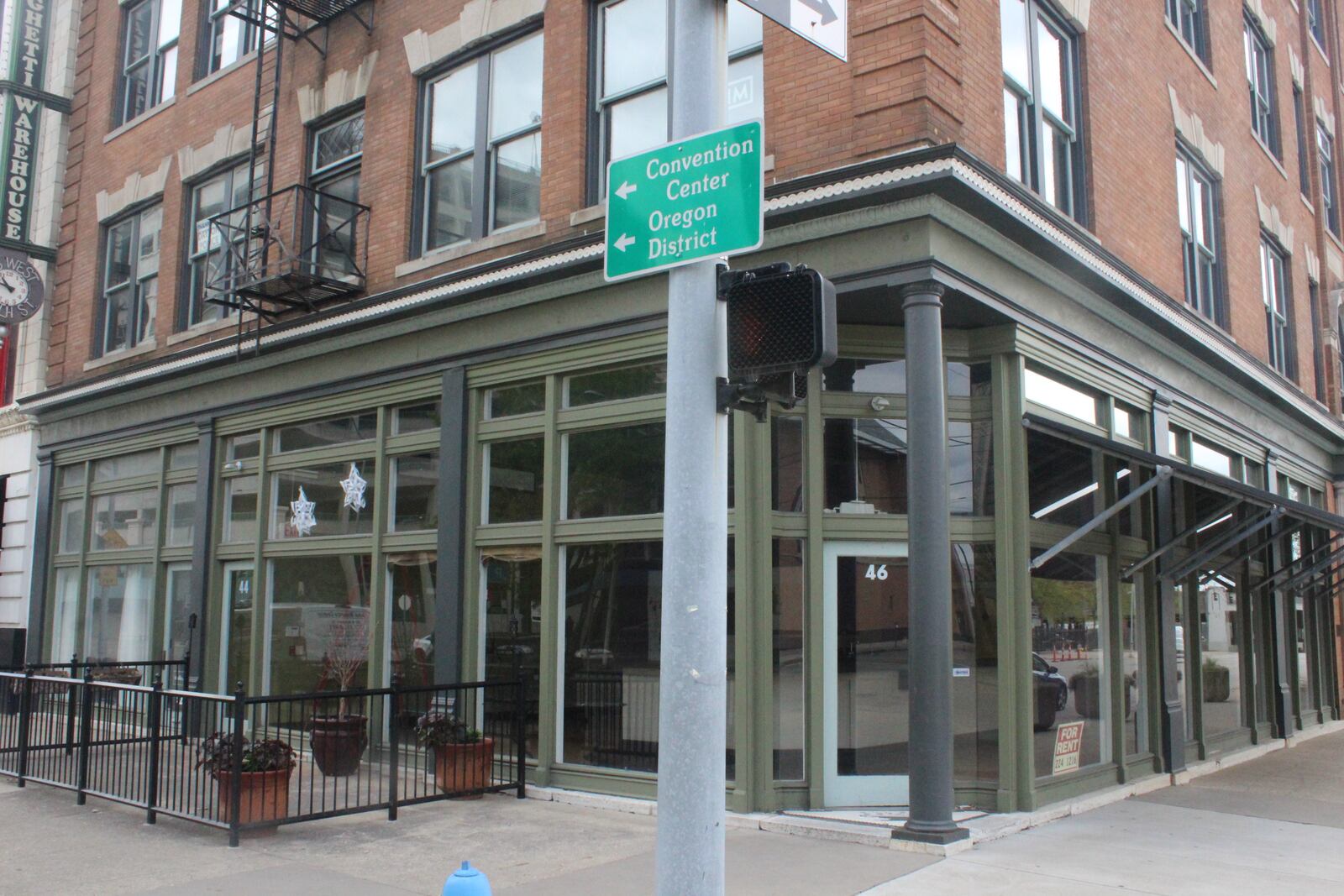 Edward A. Dixon Gallery, 12 S. Ludlow St.,  and Third Perk Coffeehouse & Wine Bar,  46 W. Fifth St., have closed.  The owners plan to relocate elsewhere downtown. The former site of Third Perk is pictured.