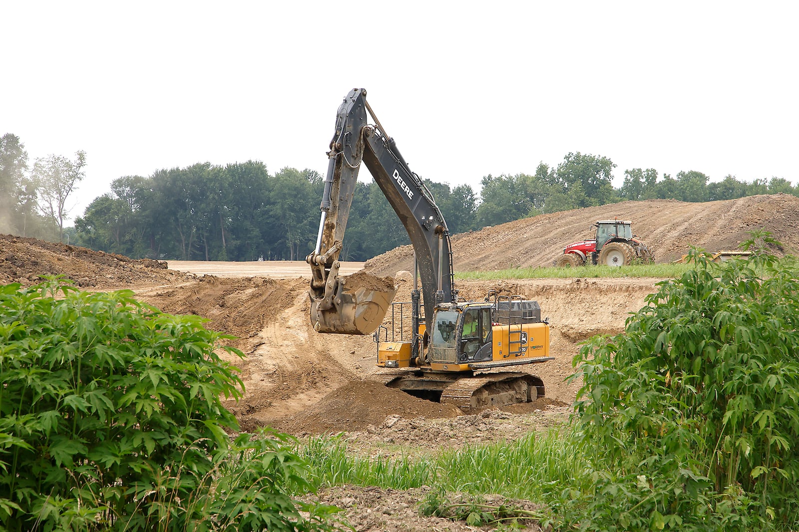 Construction for the Sycamore Ridge Housing Development at the intersection of South Burnett Road and Leffel Lane Tuesday, June 18, 2024. BILL LACKEY/STAFF