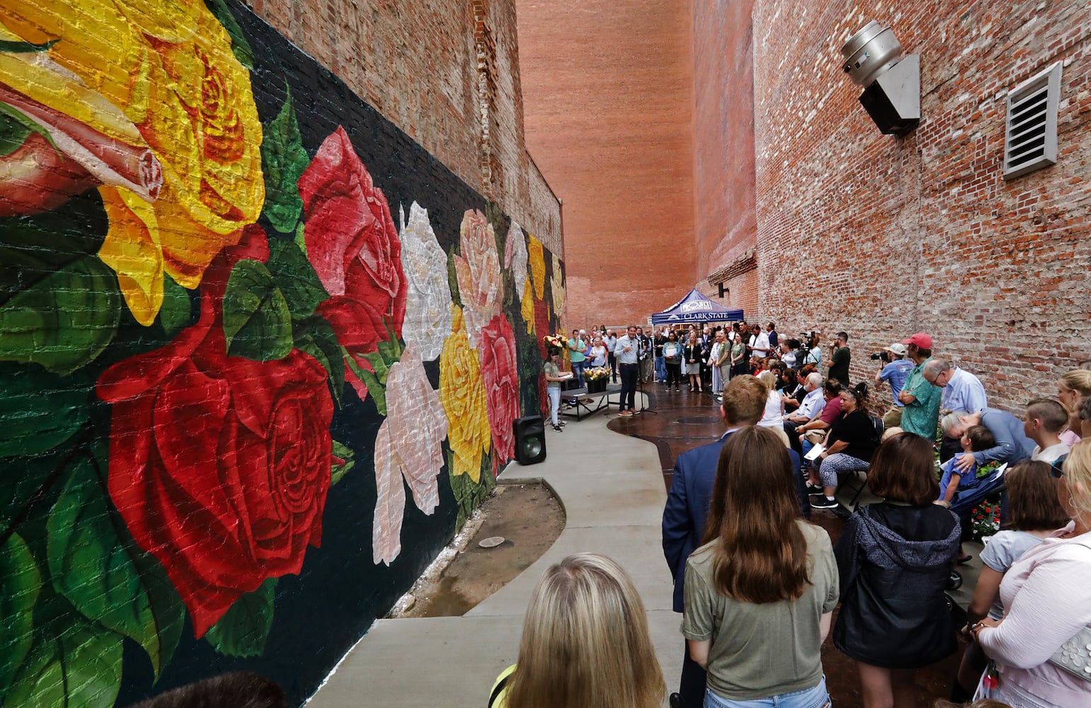 PHOTOS: THE ROSE CITY MURAL