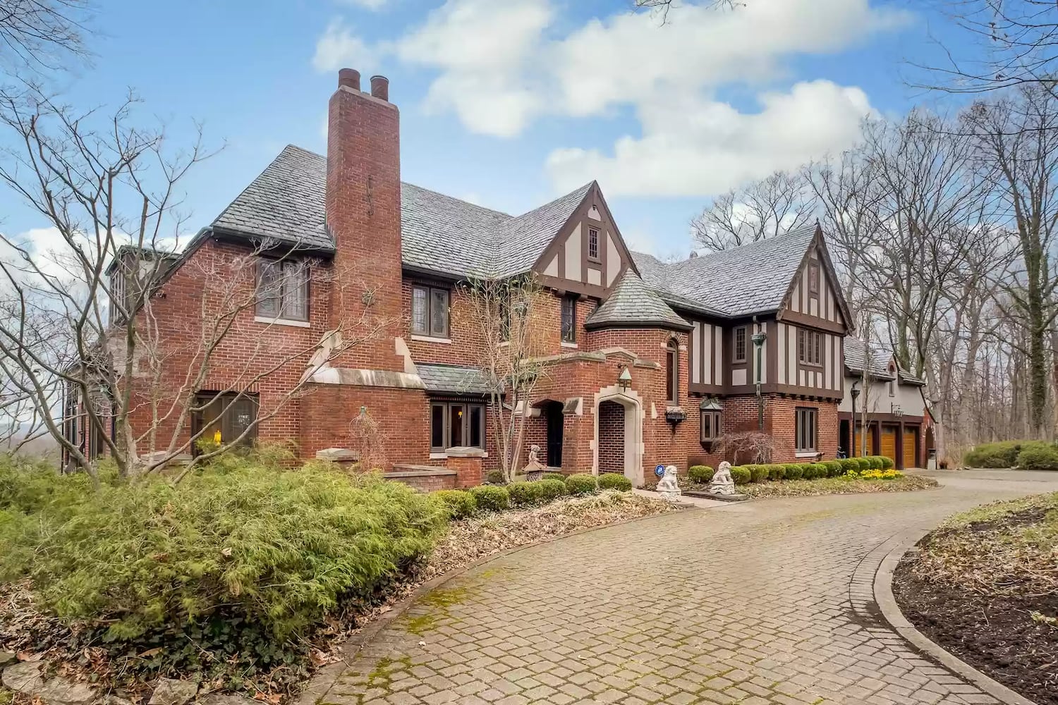 PHOTOS: $2M luxury home on the market in Springfield