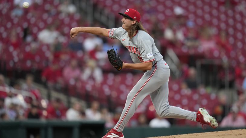 Cincinnati Reds starting pitcher Rhett Lowder throws during the first inning of a baseball game against the St. Louis Cardinals Tuesday, Sept. 10, 2024, in St. Louis. (AP Photo/Jeff Roberson)